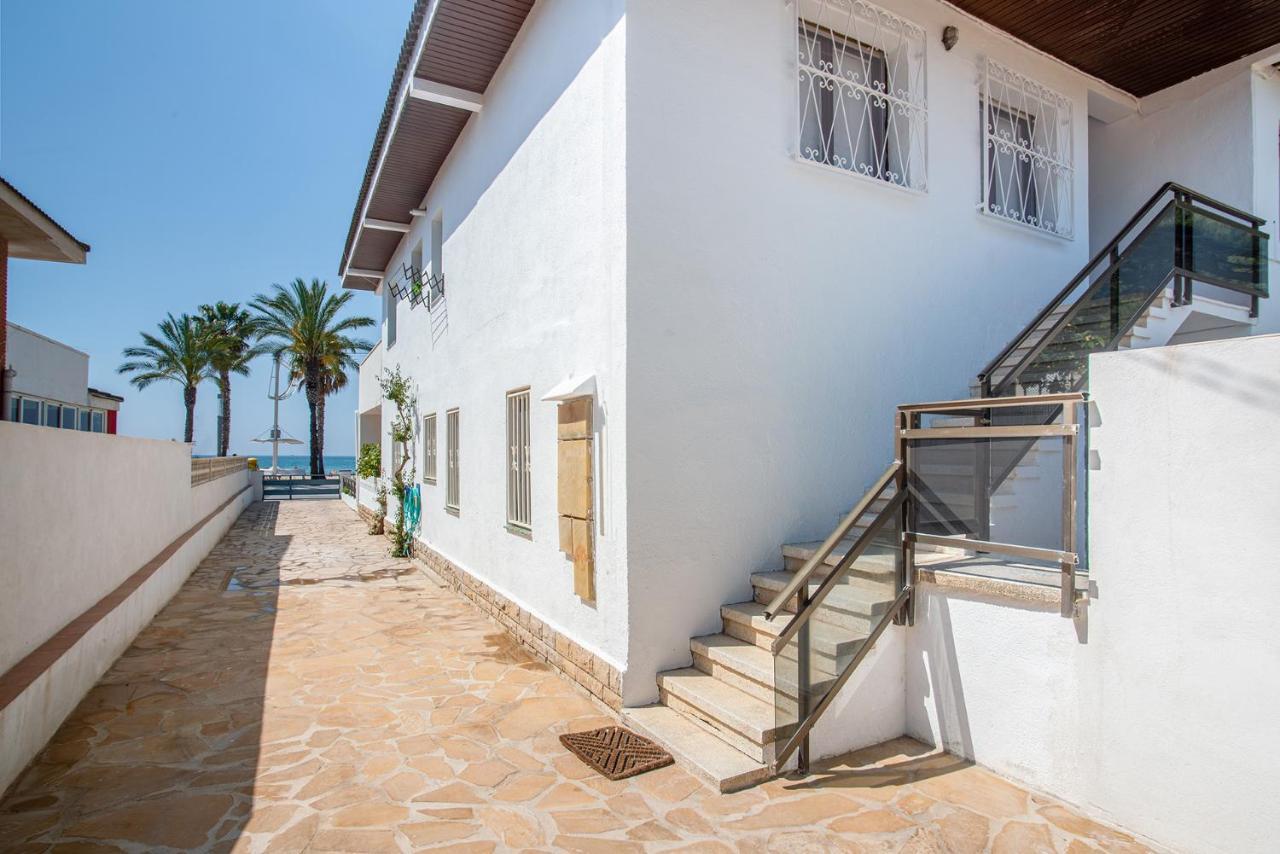 House En Primera Linea De Playa *